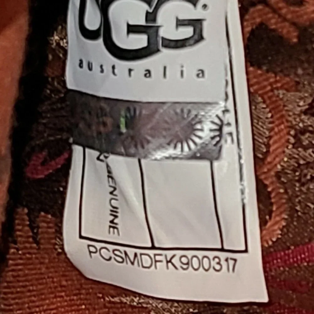 UGG Australia Women's 3387‎ Lo Pro Button Fold Over Chestnut Boots Size 6